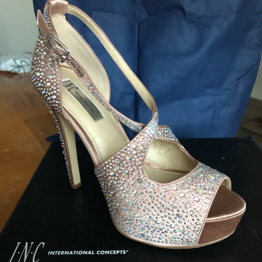 INC Melvie2 platform evening sandal 7M Blush